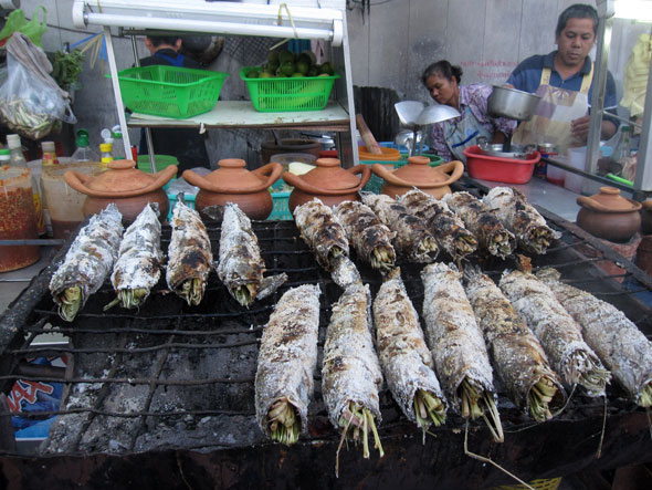 grilled-snakehead-fish ปลาเผา