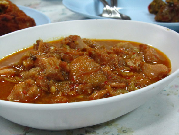 Gaeng Hanglay Aroon Rai แกงฮังเล