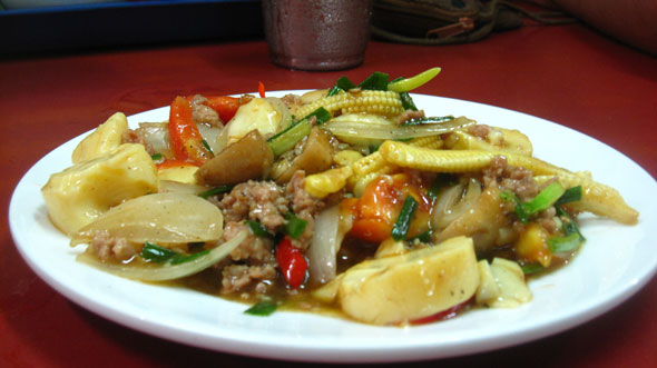 tao-hoo-song-kreung Thai stir fried tofu