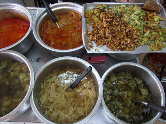 Arawy Thai Vegetarian Restaurant Review – Bangkok, Thailand