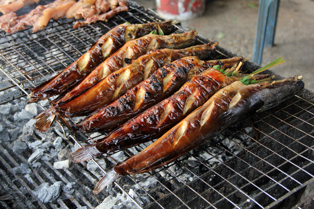 Food Photo: Thai Golden Roasted Catfish