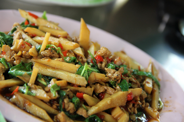 Pork and Bamboo Shoot Stir Fried with Thai Holy Basil