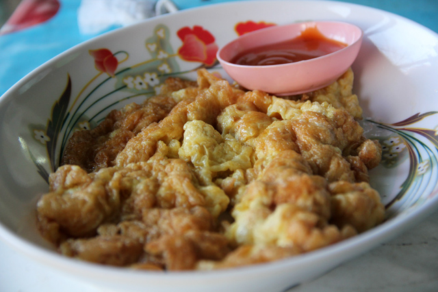 The Ultimate Thai Comfort Food: Minced Pork Omelet