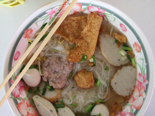 A Bowl of Noodles Approved by Thai Chef McDang (หมึกแดง สะท้านบู๊ลิ้ม)