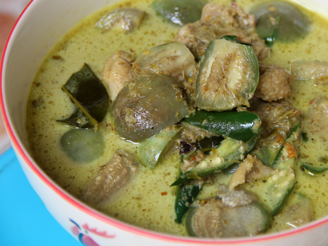 Gaeng Keow Wan Gai