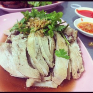 Gai Song Kreung ไก่ทรงเครื่อง