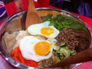 Hotpot Mixed Rice (Dolsot Bibimbap 돌솥 비빔밥)