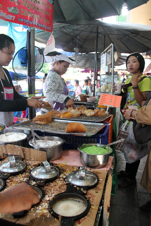 Thai Snacks at Wang Lang Market