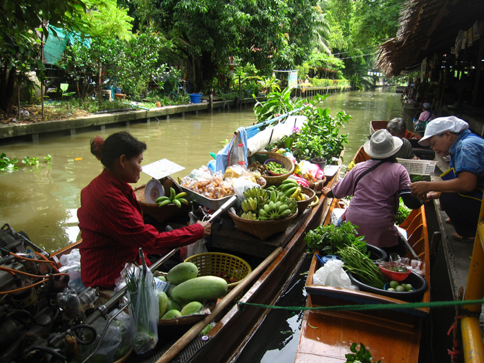 Khlong Lat Mayom Floating Market