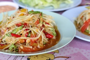 Fresh organic green papaya salad (som tam)