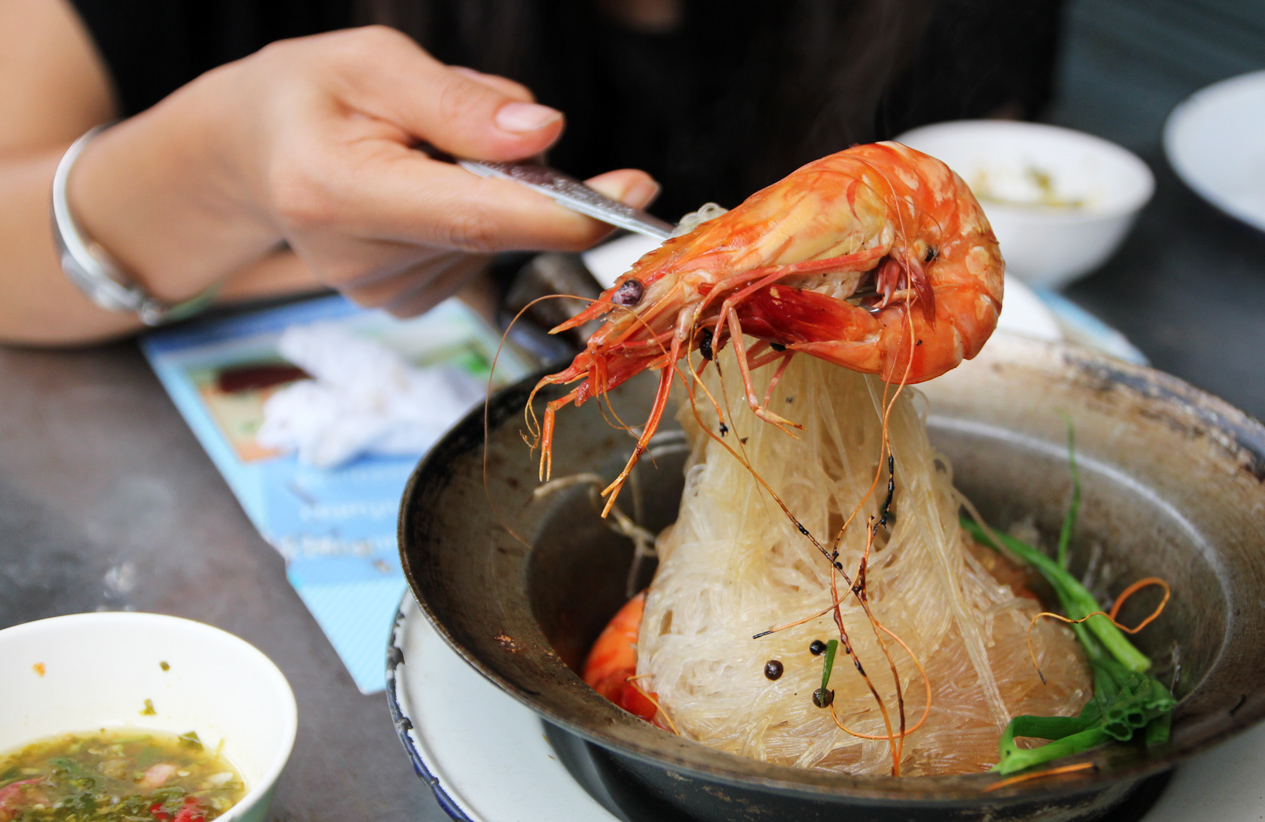 If You’re a Thai Seafood Lover – Heavenly Somsak Boo Op (สมศักดิ์ ปูอบ) Street Stall