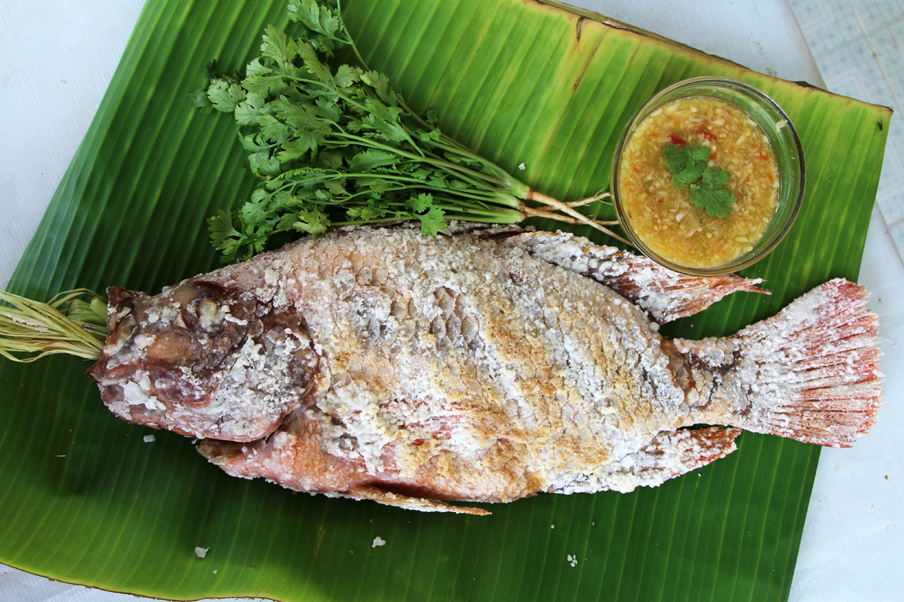 Authentic Thai Grilled Fish Recipe (Pla Pao ปลาเผา)