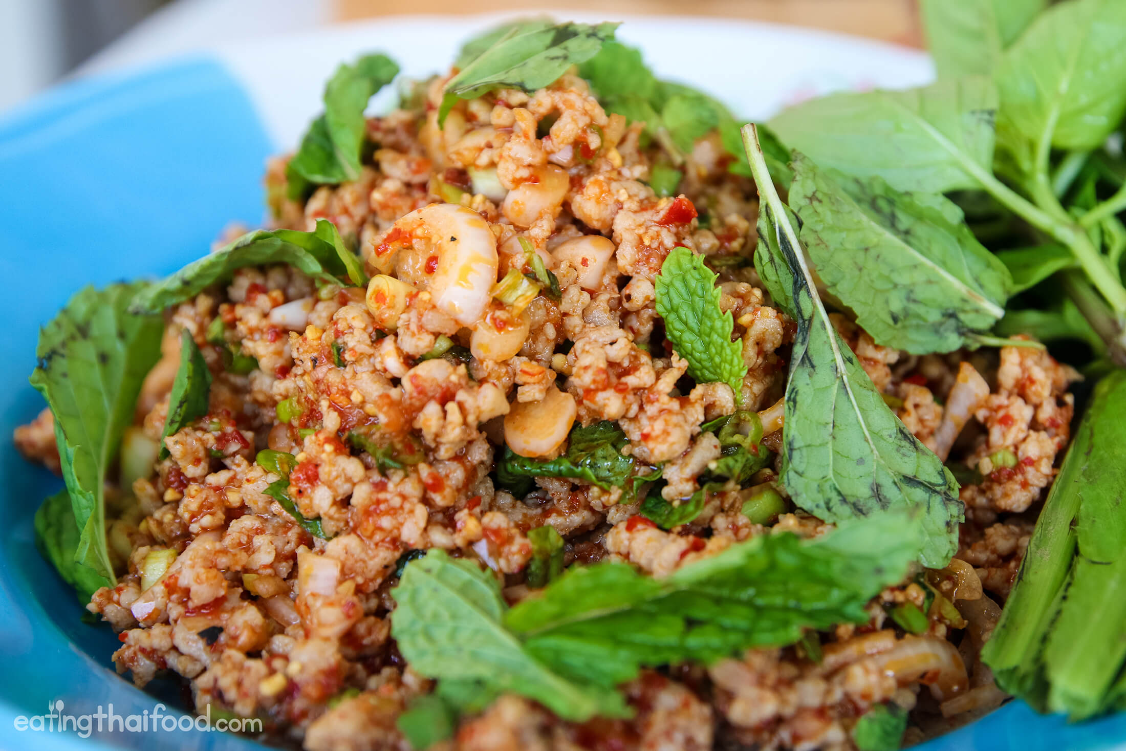 Thai larb recipe (larb moo ลาบหมู)