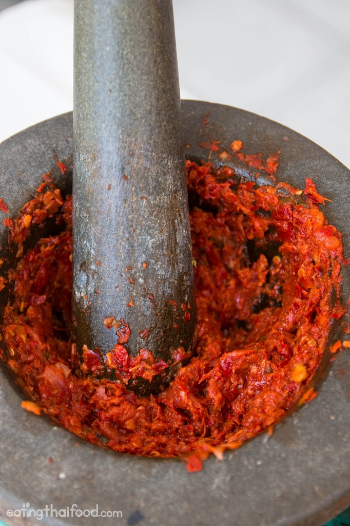 Thai Red Curry Paste Recipe (พริกแกงเผ็ด)