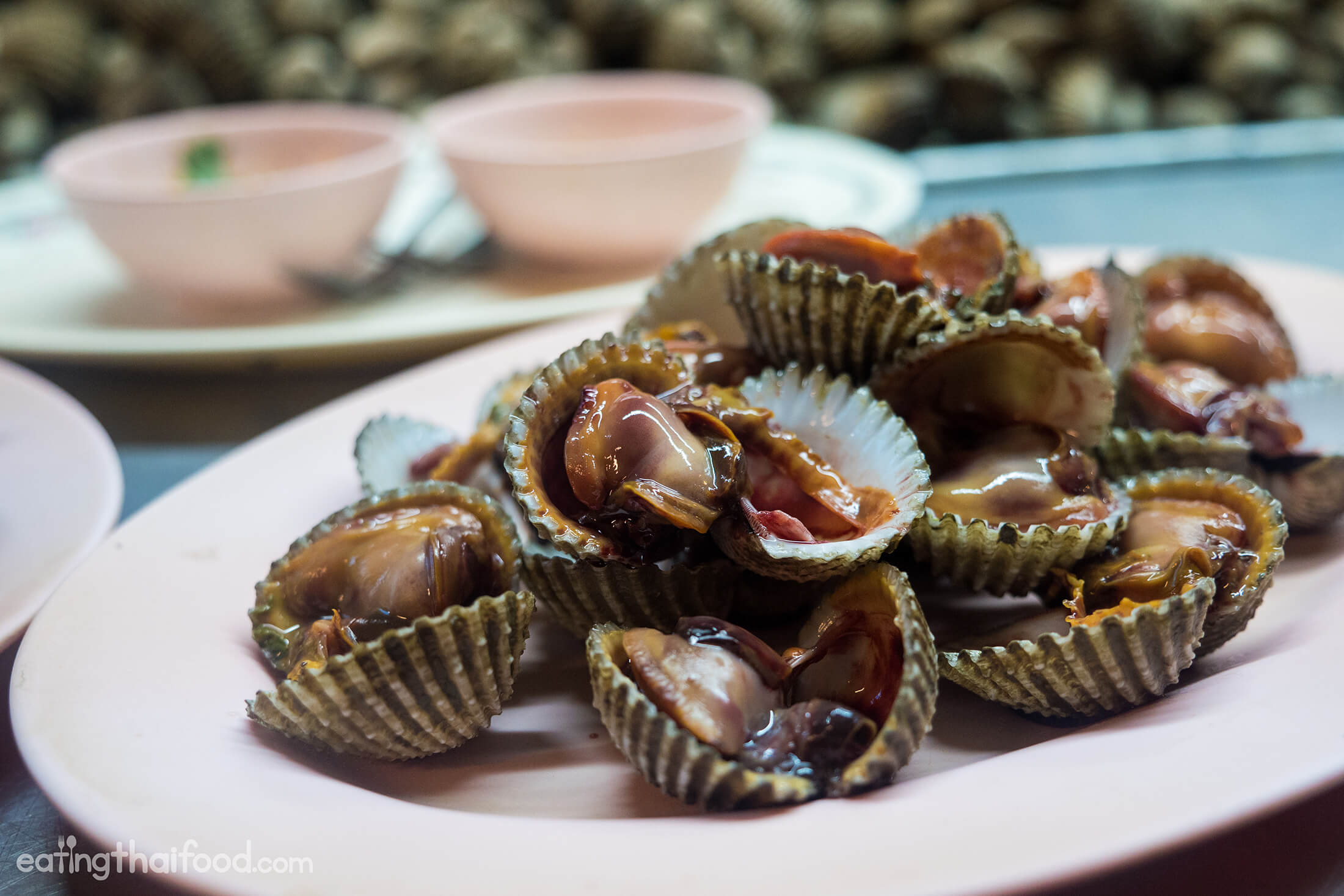 Bangkok’s Blood Cockle Street Food Bar (หอยแครงป้าจิน)